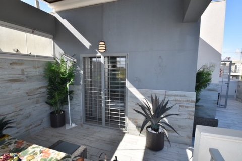 Bungalow for sale in Torrevieja, Alicante, Spain 2 bedrooms, 81 sq.m. No. 58682 - photo 9