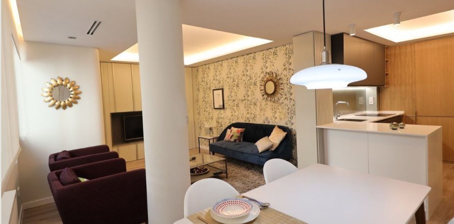 Apartment in Madrid, Spain 3 bedrooms, 80 sq.m. No. 58457