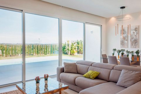 Villa for sale in San Miguel de Salinas, Alicante, Spain 3 bedrooms, 130 sq.m. No. 58035 - photo 3