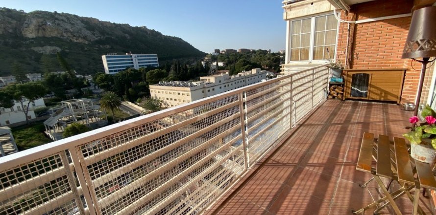 Apartment in Alicante, Spain 3 bedrooms, 152 sq.m. No. 58244