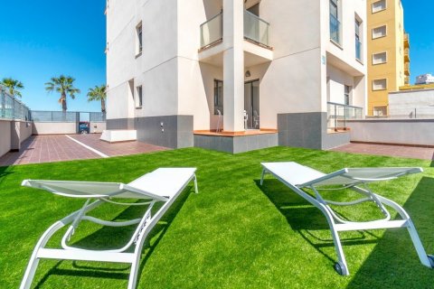 Apartment for sale in Guardamar del Segura, Alicante, Spain 2 bedrooms, 69 sq.m. No. 58060 - photo 4
