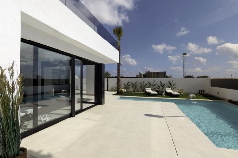 Villa for sale in San Javier, Murcia, Spain 3 bedrooms, 115 sq.m. No. 59085 - photo 1