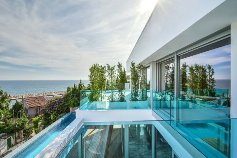 Villa for sale in Calpe, Alicante, Spain 2 bedrooms, 600 sq.m. No. 58399 - photo 2