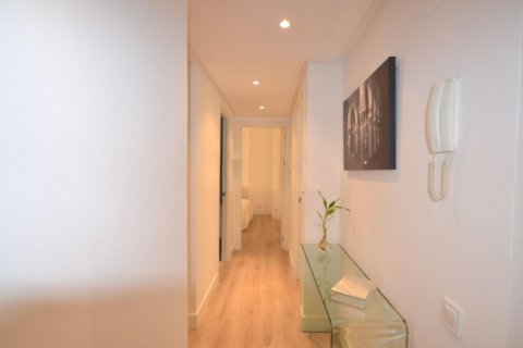 Apartment for sale in Madrid, Spain 2 bedrooms, 75 sq.m. No. 58453 - photo 10
