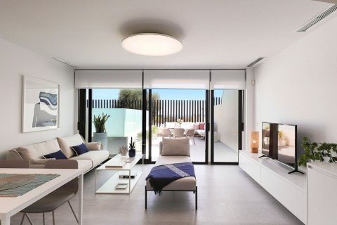 Townhouse for sale in Guardamar del Segura, Alicante, Spain 3 bedrooms, 105 sq.m. No. 58247 - photo 3