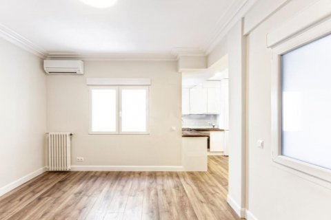 Apartment for sale in Madrid, Spain 3 bedrooms, 87 sq.m. No. 58454 - photo 3