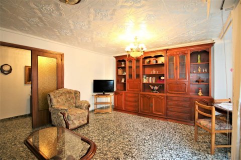 Apartment for sale in Alicante, Spain 3 bedrooms, 120 sq.m. No. 58245 - photo 2