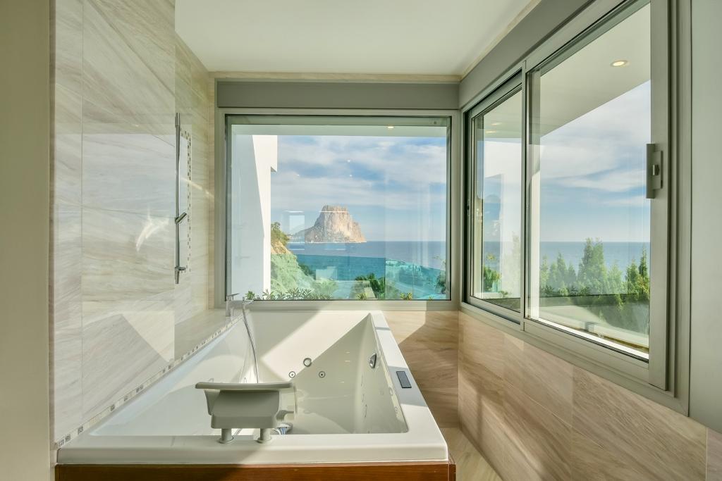Villa à Calpe, Alicante, Espagne 3 chambres, 600 m2 No. 57696