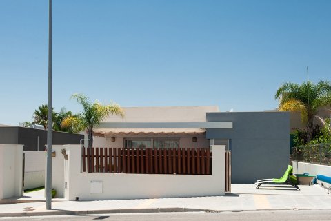 Villa for sale in Los Montesinos, Alicante, Spain 3 bedrooms, 81 sq.m. No. 58441 - photo 2