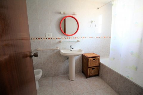 Apartment for sale in Benidorm, Alicante, Spain 1 bedroom, 60 sq.m. No. 59011 - photo 5