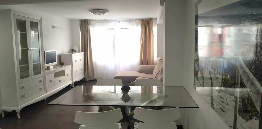 Apartment in Alicante, Spain 5 bedrooms, 145 sq.m. No. 59107