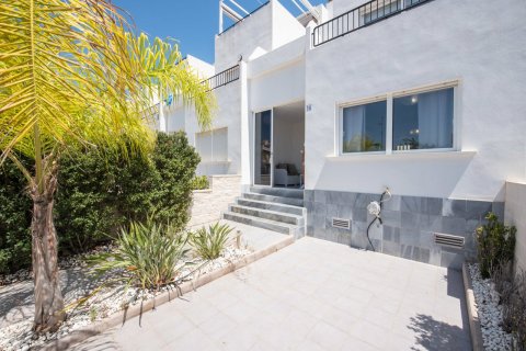 Townhouse for sale in Ciudad Quesada, Alicante, Spain 3 bedrooms, 106 sq.m. No. 58877 - photo 2