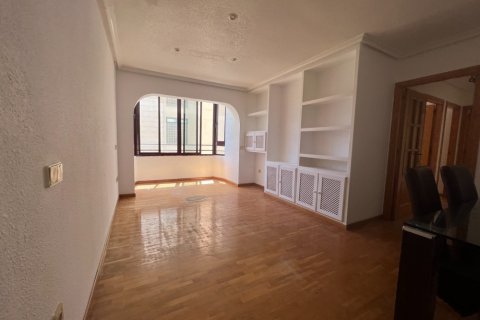 Apartment for sale in San Juan, Alicante, Spain 3 bedrooms, 110 sq.m. No. 59337 - photo 3