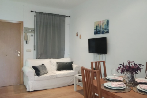 Apartment for sale in Madrid, Spain 2 bedrooms, 60 sq.m. No. 58699 - photo 1