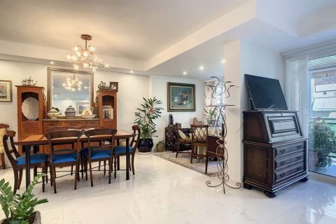 Apartment for sale in Alicante, Spain 3 bedrooms, 148 sq.m. No. 59407 - photo 7