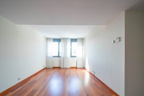Apartment for sale in Madrid, Spain 2 bedrooms, 115 sq.m. No. 58875 - photo 5