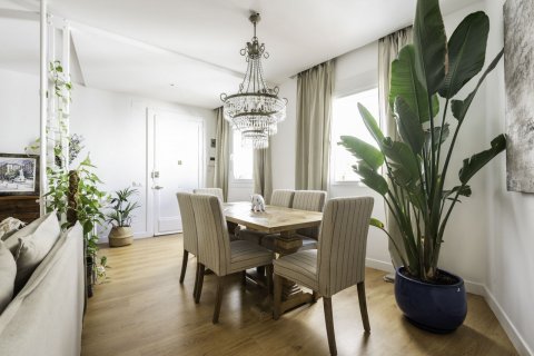 Apartment for sale in Madrid, Spain 3 bedrooms, 105 sq.m. No. 59286 - photo 8