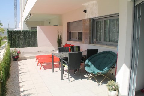 Bungalow for sale in Torrevieja, Alicante, Spain 2 bedrooms,  No. 58307 - photo 2