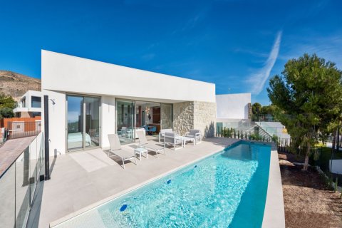 Villa for sale in Benidorm, Alicante, Spain 3 bedrooms, 125 sq.m. No. 57988 - photo 1