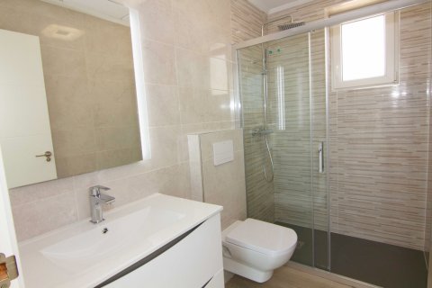 Villa for sale in Torrevieja, Alicante, Spain 3 bedrooms, 320 sq.m. No. 58384 - photo 9