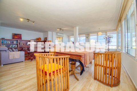 Apartment for sale in Alicante, Spain 3 bedrooms, 150 sq.m. No. 58517 - photo 7