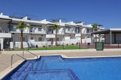 Bungalow for sale in Playa Flamenca II, Alicante, Spain 3 bedrooms, 86 sq.m. No. 58065 - photo 3