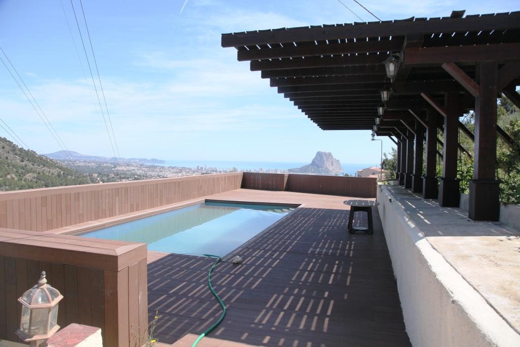 Villa in Calpe, Alicante, Spain 3 bedrooms, 230 sq.m. No. 57750