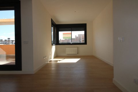 Apartment for sale in Madrid, Spain 3 bedrooms, 130 sq.m. No. 58871 - photo 10