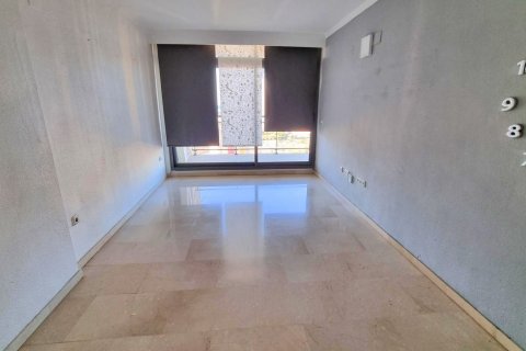 Apartment for sale in Benidorm, Alicante, Spain 2 bedrooms, 115 sq.m. No. 59427 - photo 4