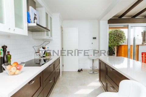 Villa for sale Chayofa, Tenerife, Spain 3 bedrooms,  No. 57824 - photo 8