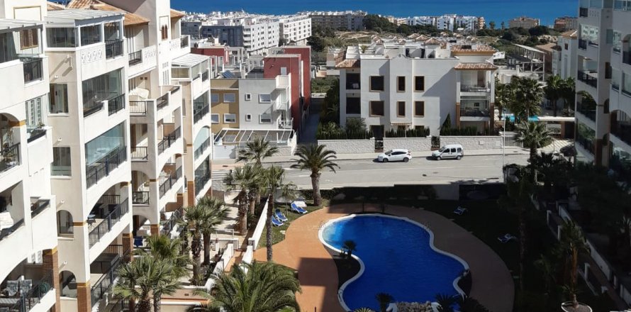 Apartment in Guardamar del Segura, Alicante, Spain 2 bedrooms, 85 sq.m. No. 58579