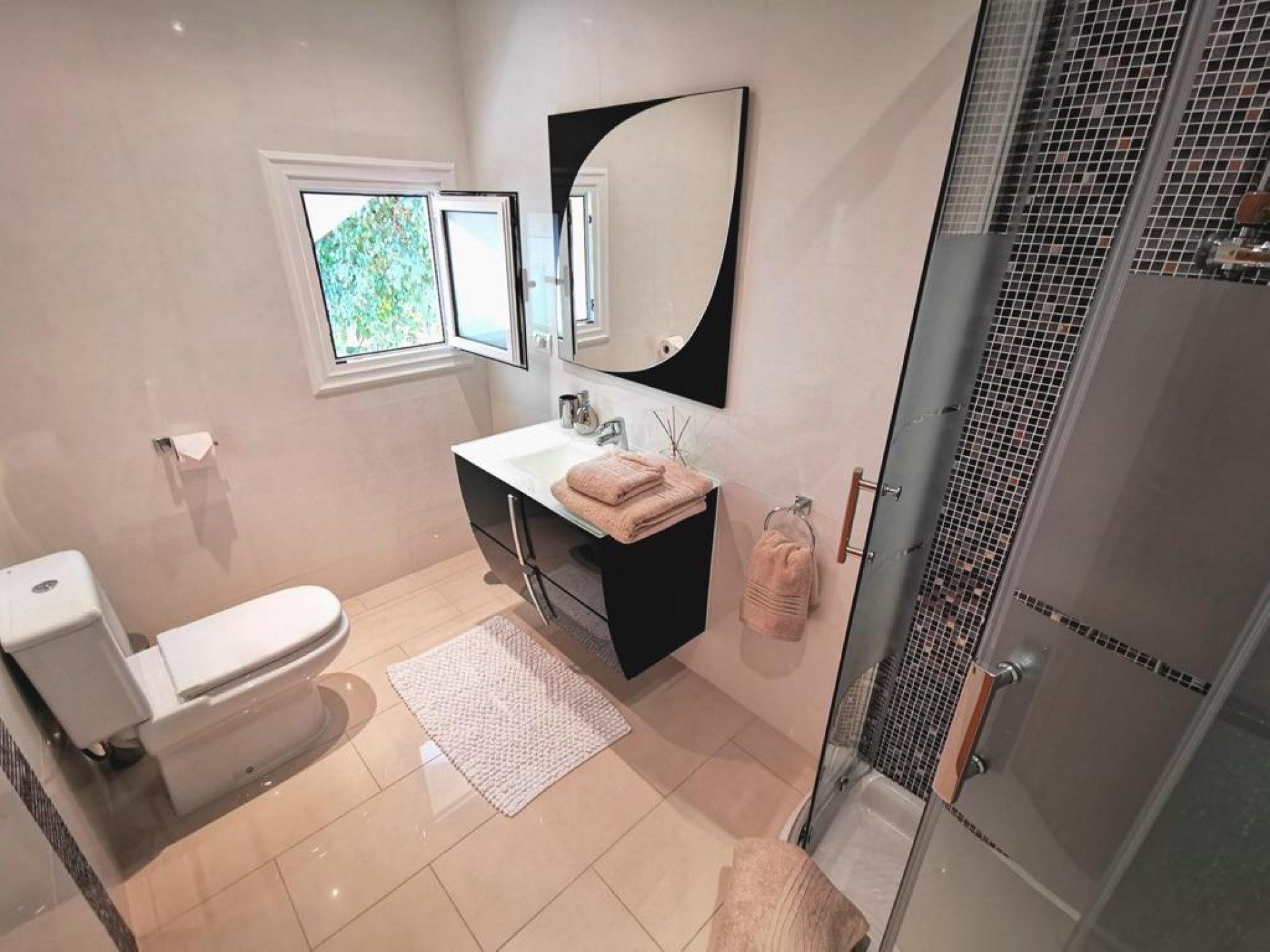 Villa La Caleta De Interian, Tenerife, Spānijā 5 istabas, 335 m2 Nr. 57829