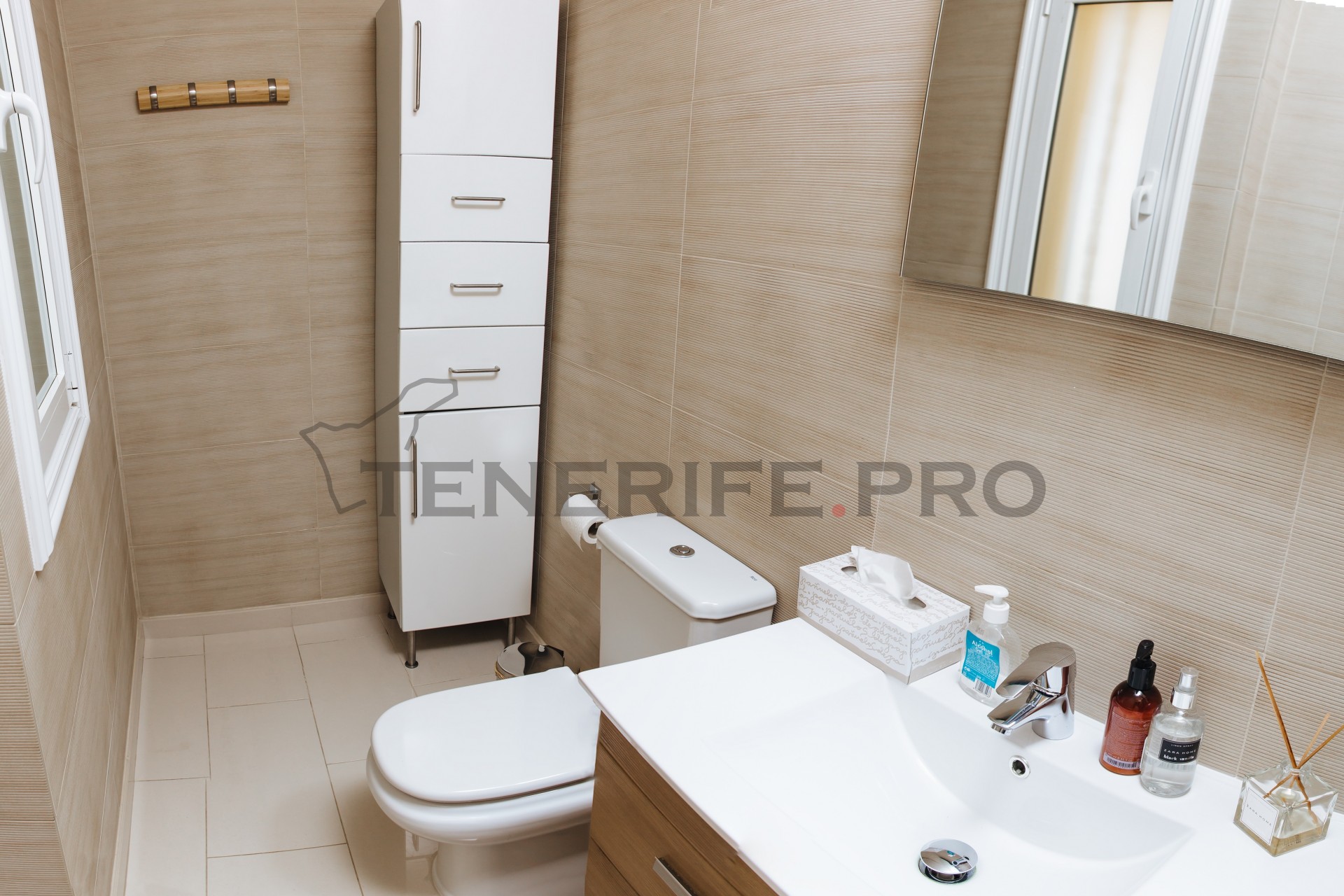 Villa Adeje, Tenerife, Spānijā 5 istabas, 321 m2 Nr. 57825