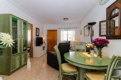Bungalow for sale in Torrevieja, Alicante, Spain 2 bedrooms, 55 sq.m. No. 58304 - photo 5