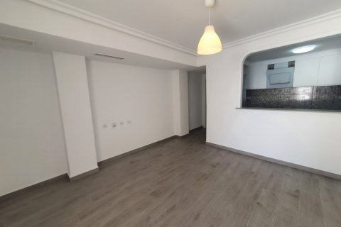 Apartment for sale in Torrevieja, Alicante, Spain 3 bedrooms,  No. 58974 - photo 8