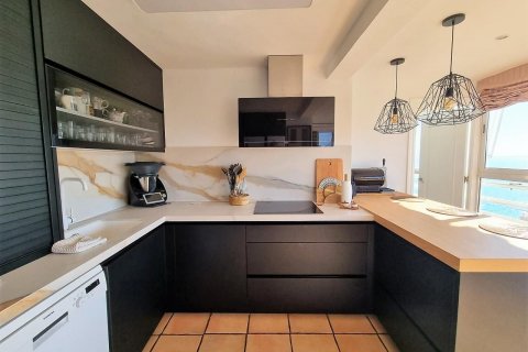 Apartment for sale in Alicante, Spain 3 bedrooms, 160 sq.m. No. 59346 - photo 10