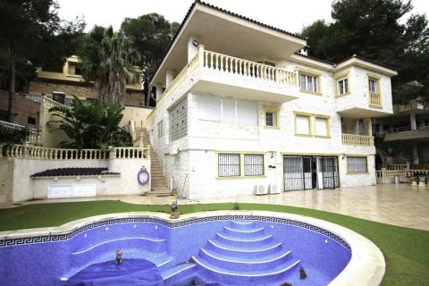Villa for sale in Campoamor, Alicante, Spain 6 bedrooms, 360 sq.m. No. 58983 - photo 6