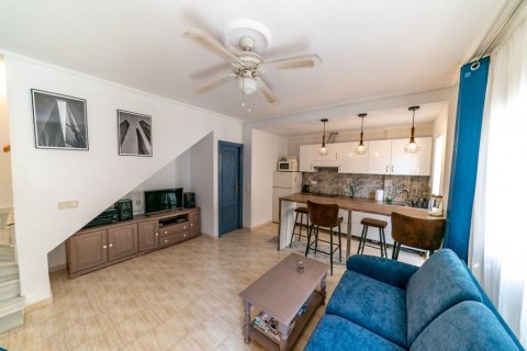 Townhouse for sale in Torrevieja, Alicante, Spain 3 bedrooms, 75 sq.m. No. 58409 - photo 3
