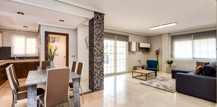 Apartment in Campoamor, Alicante, Spain 2 bedrooms, 79 sq.m. No. 58743
