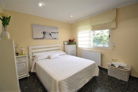 Villa for sale in L'Eliana, Valencia, Spain 5 bedrooms, 450 sq.m. No. 59457 - photo 26
