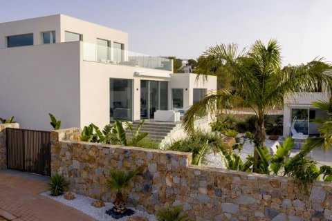 Villa for sale in San Miguel de Salinas, Alicante, Spain 4 bedrooms, 480 sq.m. No. 58466 - photo 4