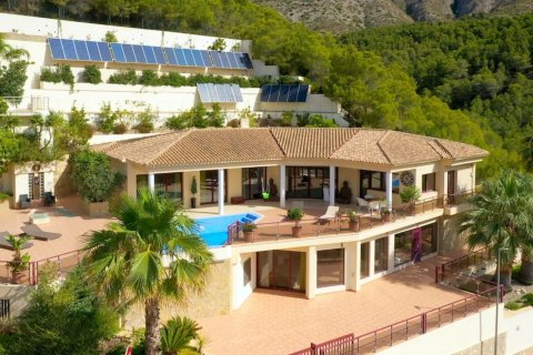 Villa for sale in Altea, Alicante, Spain 6 bedrooms, 950 sq.m. No. 58757 - photo 1