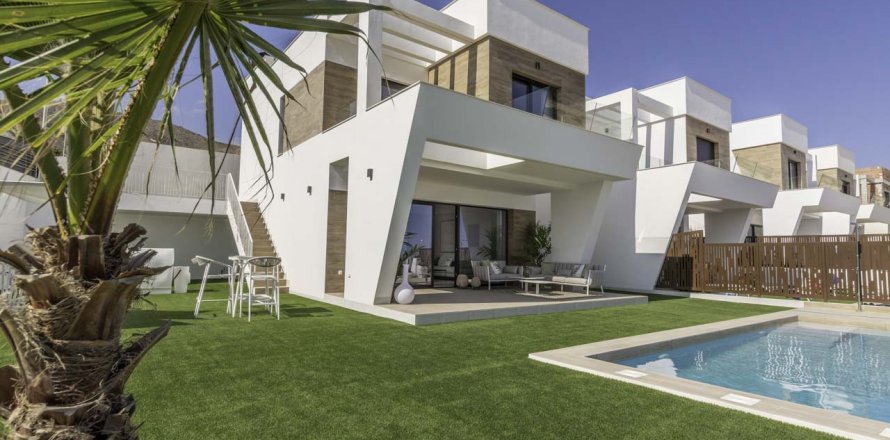 Villa in Benidorm, Alicante, Spain 4 bedrooms, 195 sq.m. No. 58205