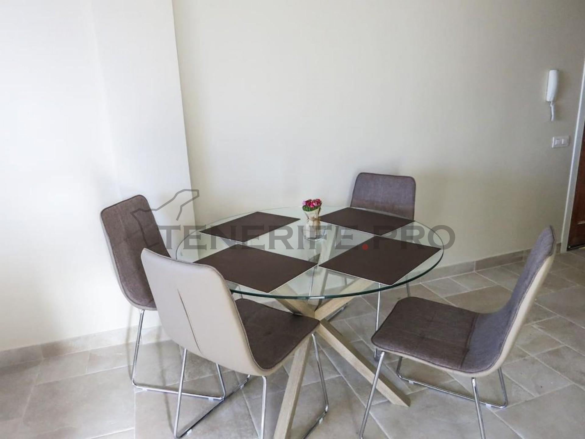 Apartamento en Guía de Isora, Tenerife, España 2 dormitorios, 65 m2 No. 57827