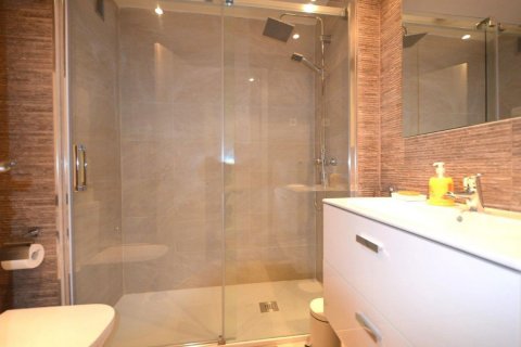 Apartment for sale in Madrid, Spain 2 bedrooms, 75 sq.m. No. 58453 - photo 8