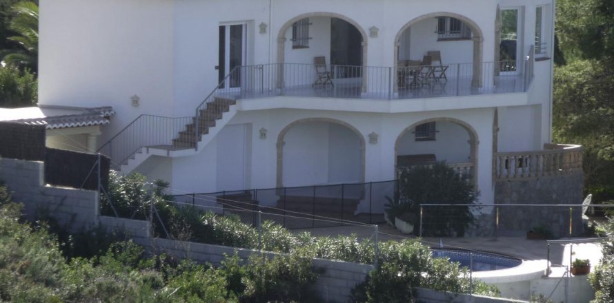 Villa in Javea, Alicante, Spain 4 bedrooms, 298 sq.m. No. 58938