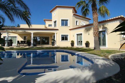 Villa for sale in Benissa, Alicante, Spain 4 bedrooms, 464 sq.m. No. 58858 - photo 1