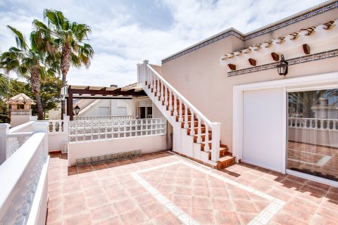 Villa for sale in Cabo Roig, Alicante, Spain 4 bedrooms, 201 sq.m. No. 58669 - photo 3