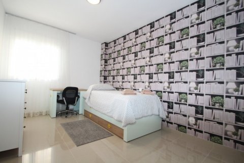 Townhouse for sale in Playa Flamenca II, Alicante, Spain 3 bedrooms, 100 sq.m. No. 58920 - photo 4