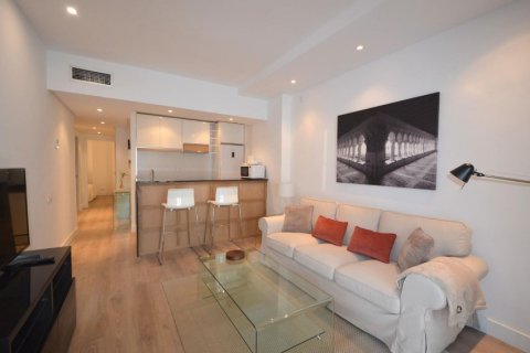 Apartment for sale in Madrid, Spain 2 bedrooms, 75 sq.m. No. 58453 - photo 1